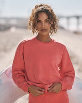 Vuori Sedona Seams Crew Women's Bright Coral Sweatshirt