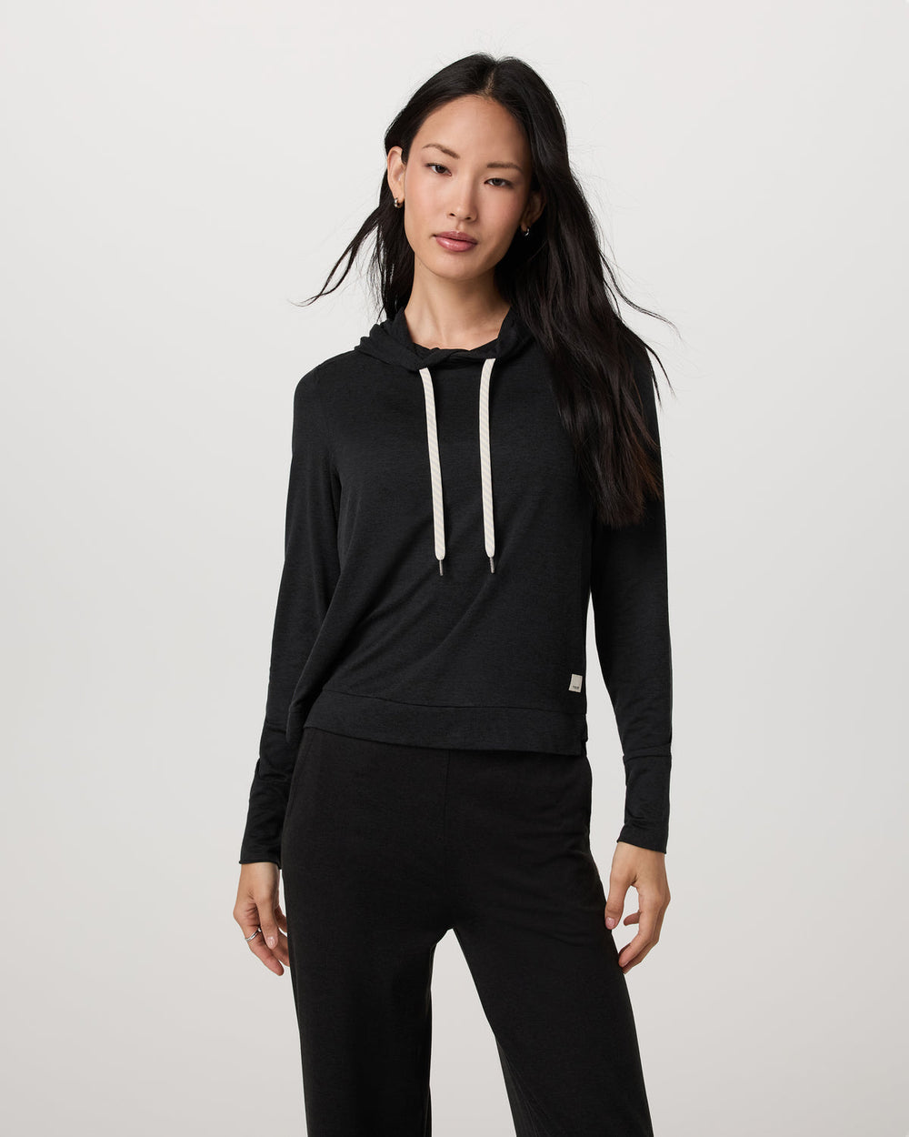 Vuori Halo Essential Hoodie Black Heather Sweatshirt