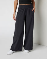 Vuori Villa Wideleg - Short Black Wide Leg Pants