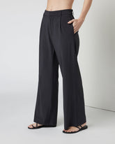 Vuori Villa Trouser-Short Black Tailored Pants