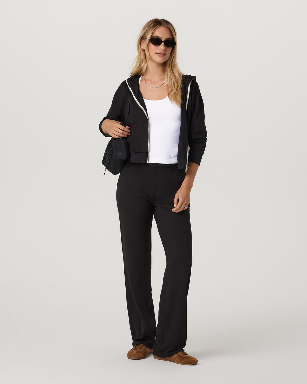 Vuori Halo Straight Leg - Long Women's Solid Black Pants