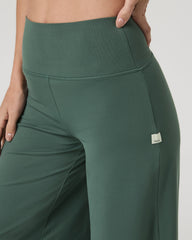 Vuori Halo Easy Wideleg Pant - Short Women's Agate Green Pants