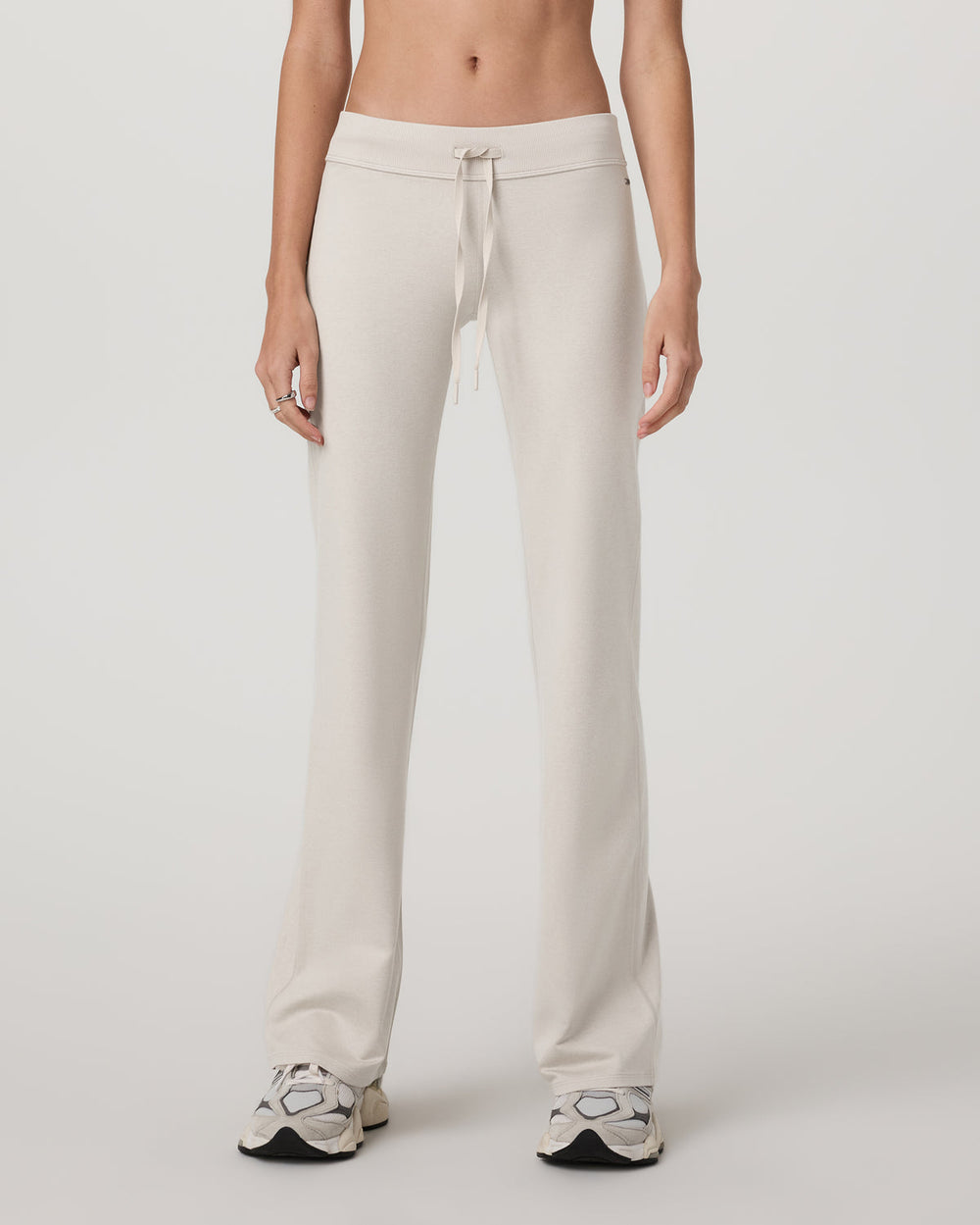 Vuori Halo Flare Pant Women's Ecru Heather Pants