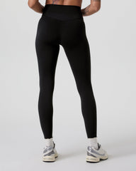 Vuori Vuori AllTheForm Legging - Long Black