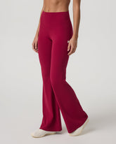 Vuori Vuori AllTheForm™ Flare - Short Strawberry Leggings