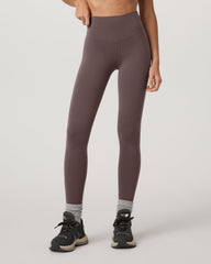 Vuori Vuori AllTheForm™ Legging - Short Huckleberry Leggings