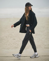 Vuori Performance Jogger Women's Charcoal Joggers