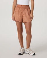 Vuori Dash Elevate Short Women's Desert Peach Fitness Shorts