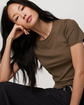 Vuori Pose Fitted Tee Women's Espresso T-Shirt