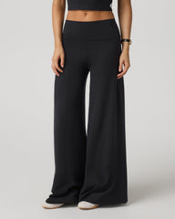Vuori Halo Easy Wideleg Pant - Short Women's Solid Black Pants