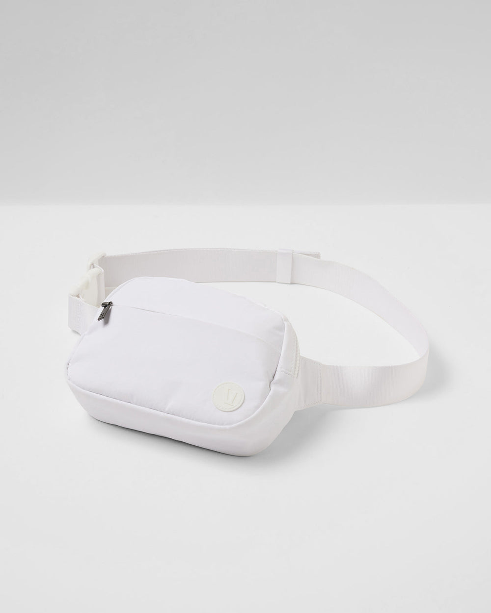 Vuori All Around Hip Pack White Waist Bag