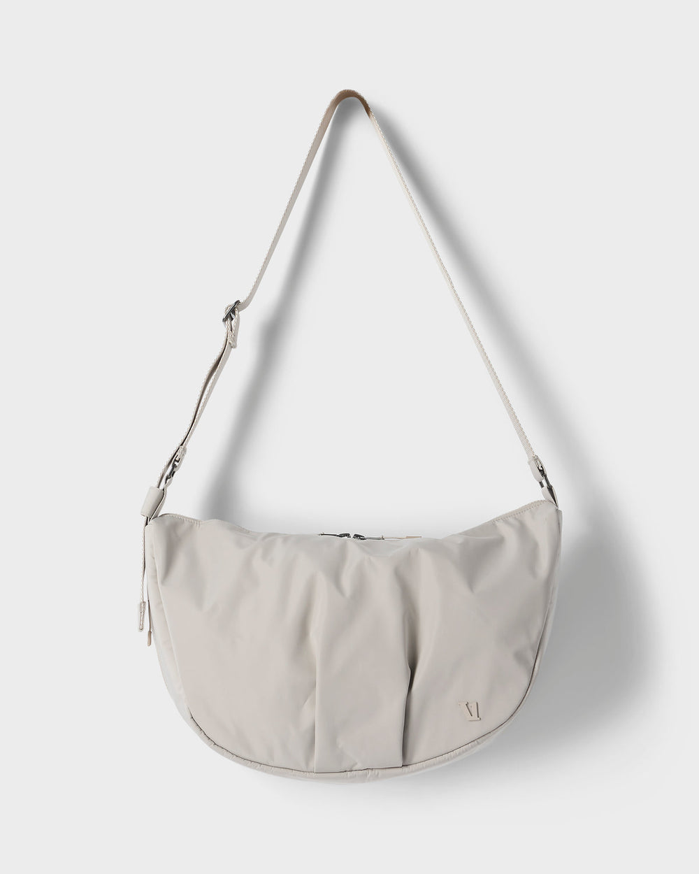 Vuori Vuori Carryall Stylish Dark Salt Modern Crescent Bag