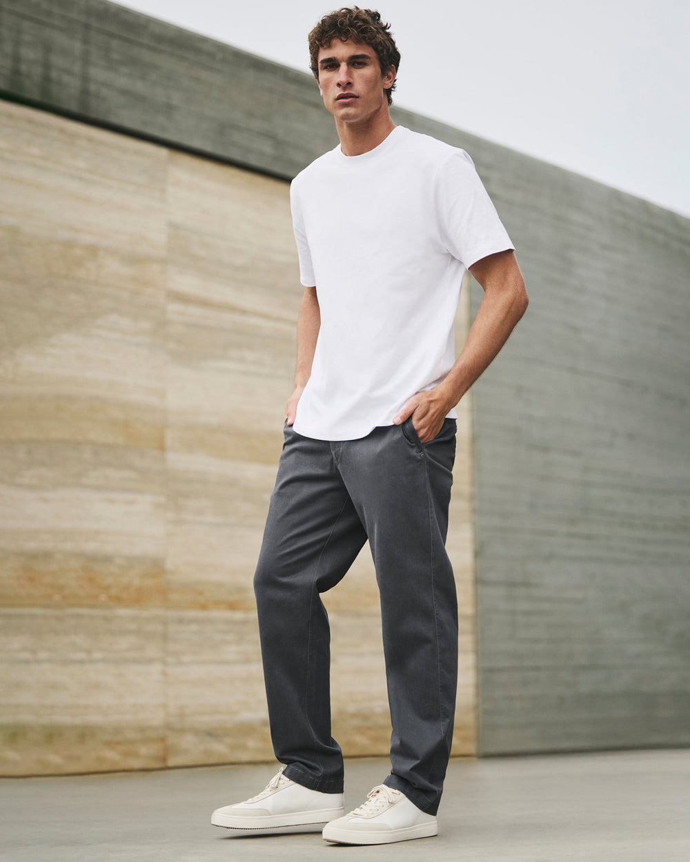 Vuori Fletcher Chino Pant Classic 32" Men's Dark Pewter Chino Pants