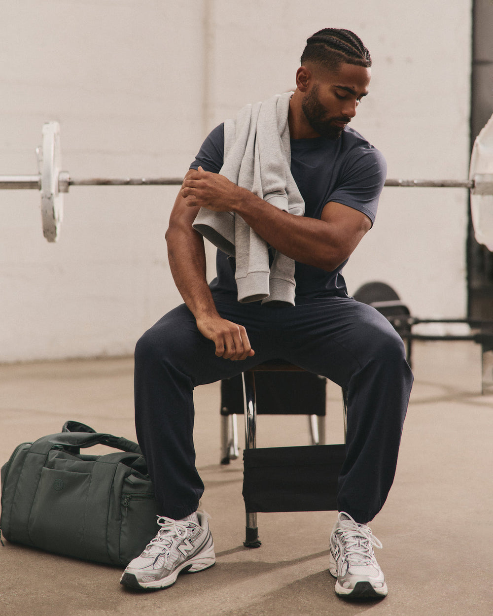 Vuori Coronado Performance Sweatpant Classic 28" Midnight Heather