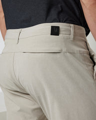 Vuori Aim Pant 30" Men's Khaki Golf & Travel Pants