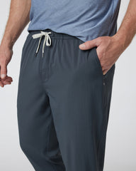 Vuori Kore Jogger Lined - Short Charcoal Workout Joggers