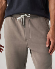 Vuori Seaside Sweatpant 30" Men's Smokey Taupe Sweatpant