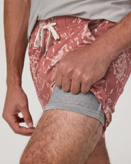 Vuori Kore Short Vuori x Kelsey Brookes Lined Classic Fit 7" Mojave