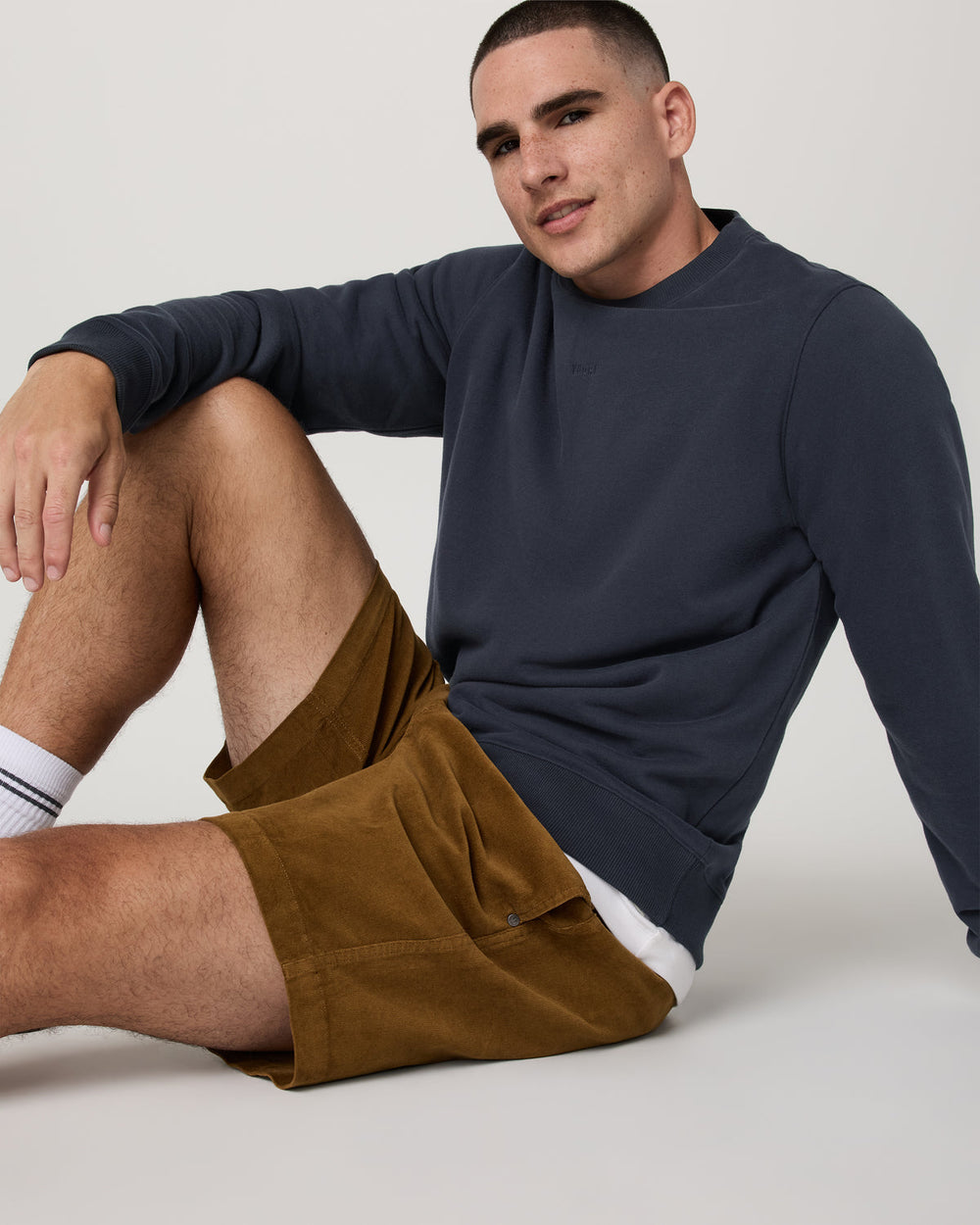 Vuori Cypress Logo Crew Men's Navy Sweatshirt