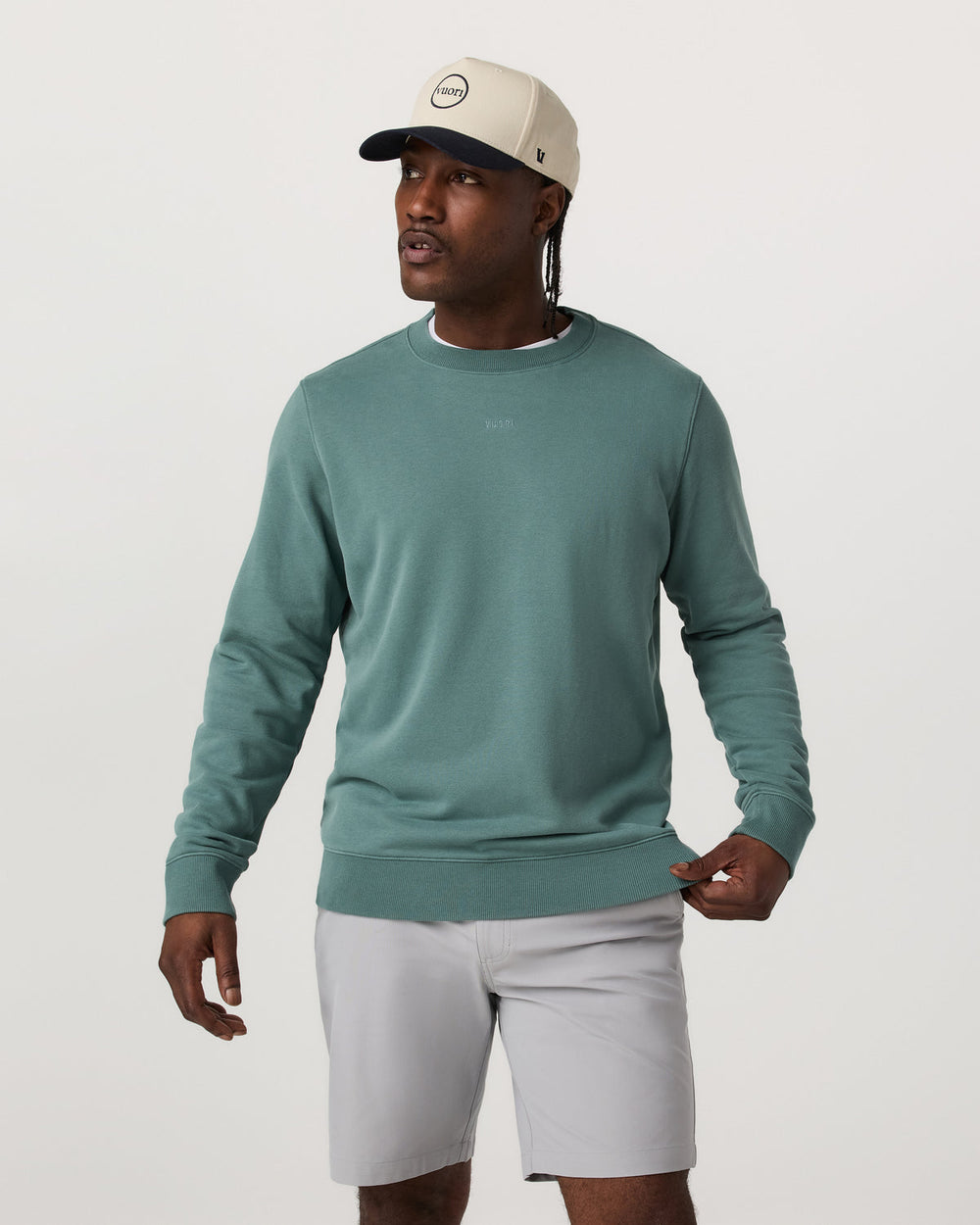 Vuori Cypress Logo Crew Men's Bluegrass Sweatshirt