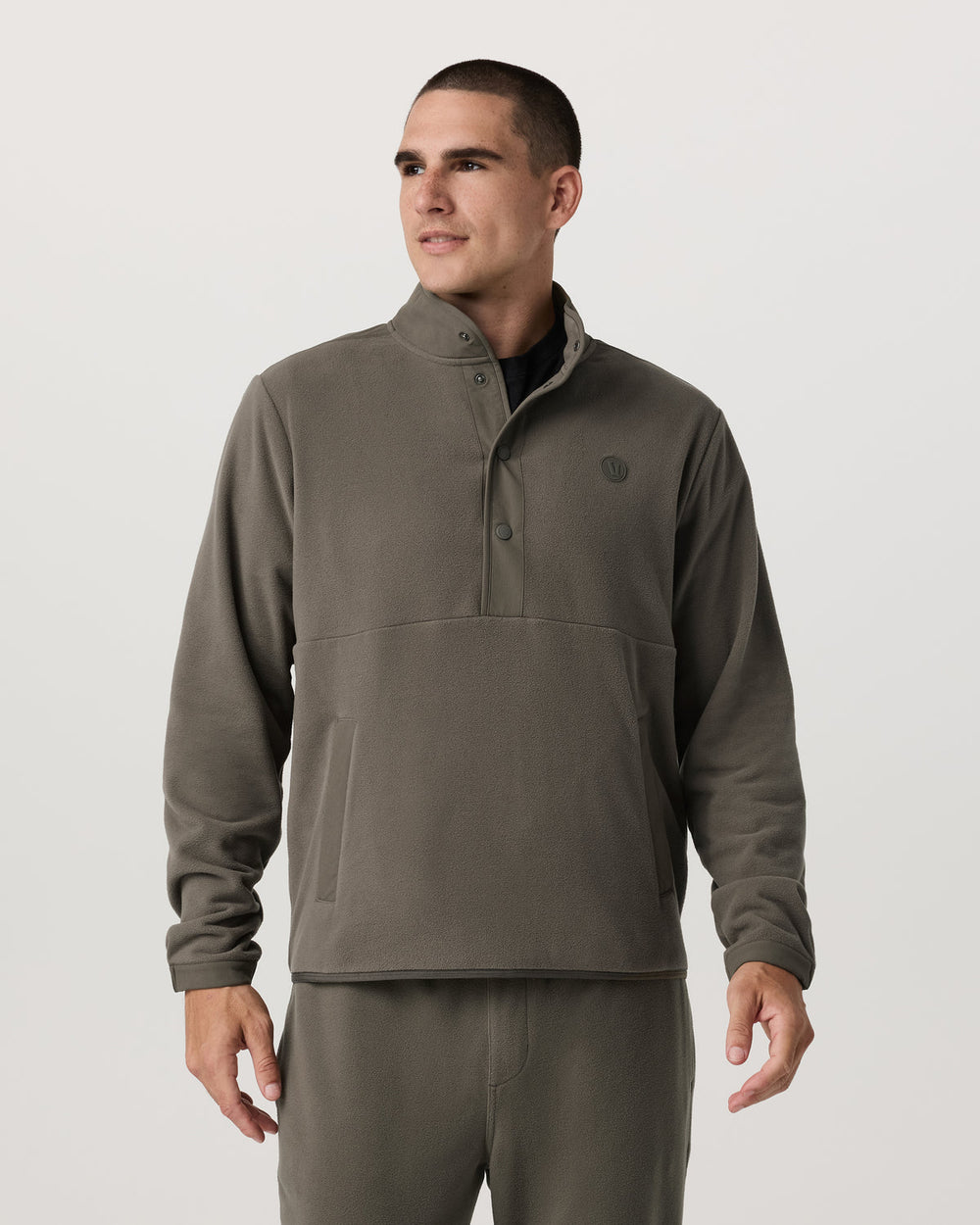 Vuori Aspen 1/2 Snap Men's Fleece Mock-Neck Pullover in Root