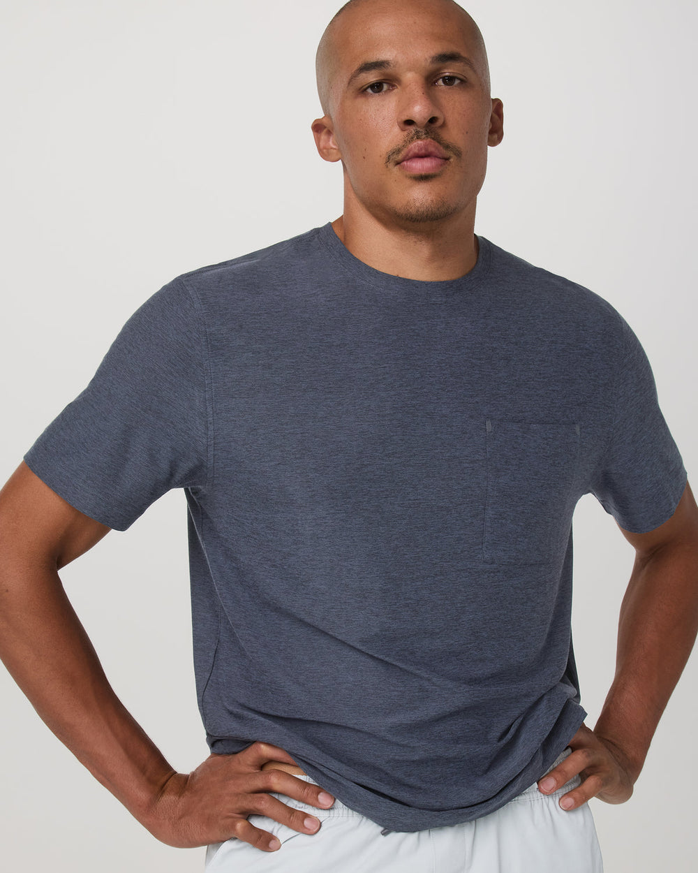Vuori Short Sleeve Strato Pocket Tee-Relaxed Fit Dark Azure Heather