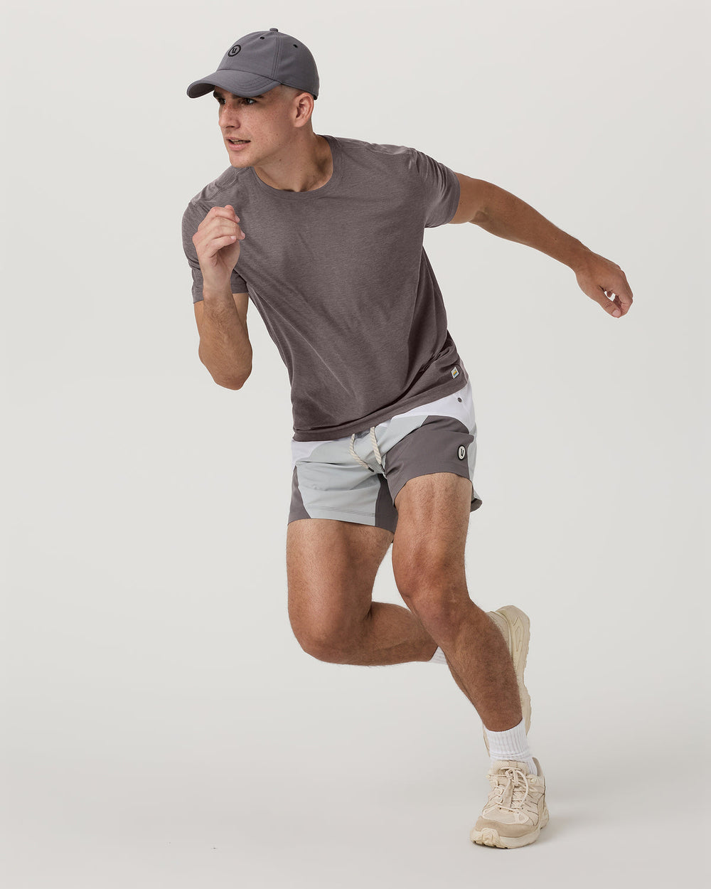 Vuori Strato Tech Tee Men's Huckleberry Heather T-Shirt