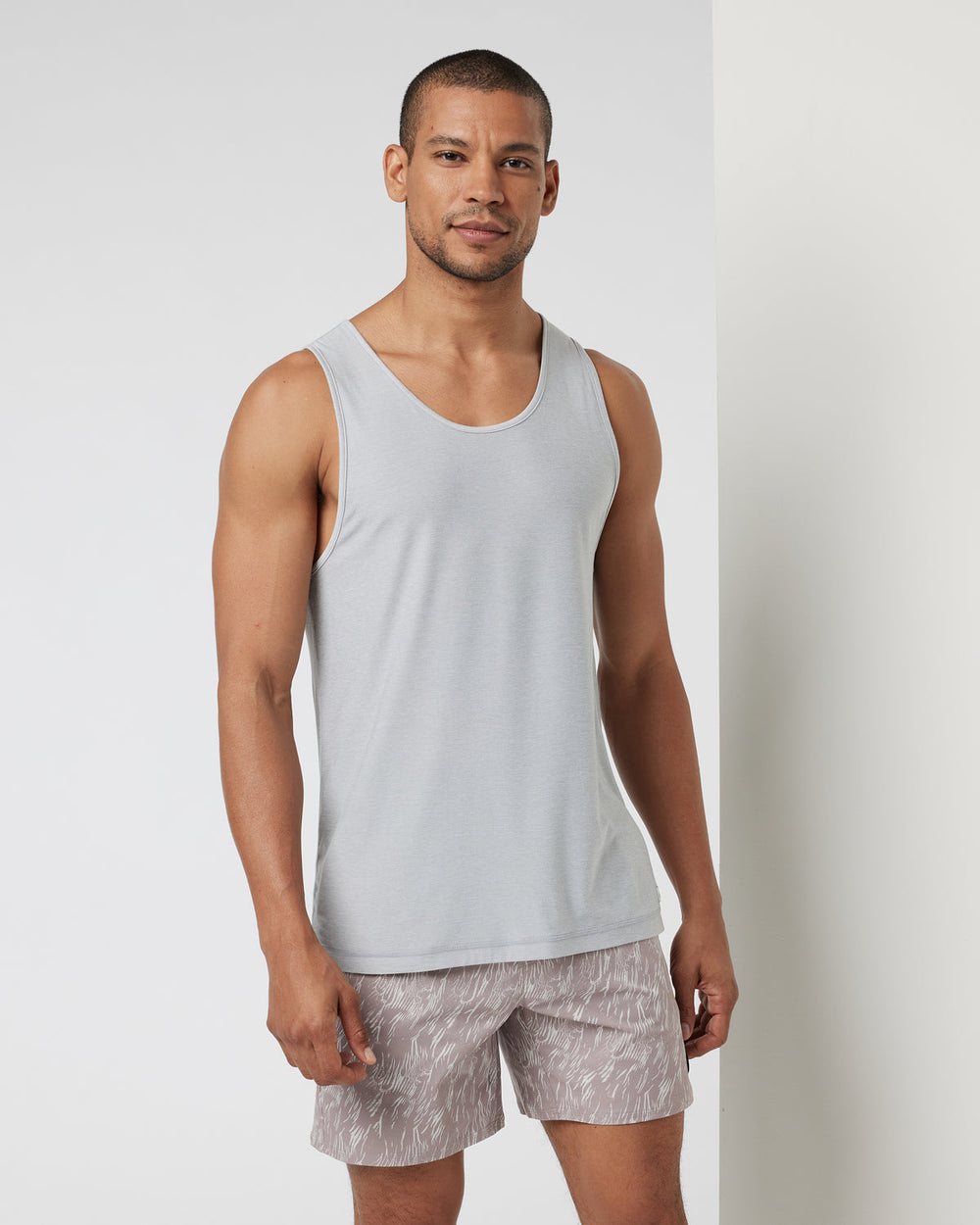 Vuori Strato Tech Tank Men's Platinum Heather Tank