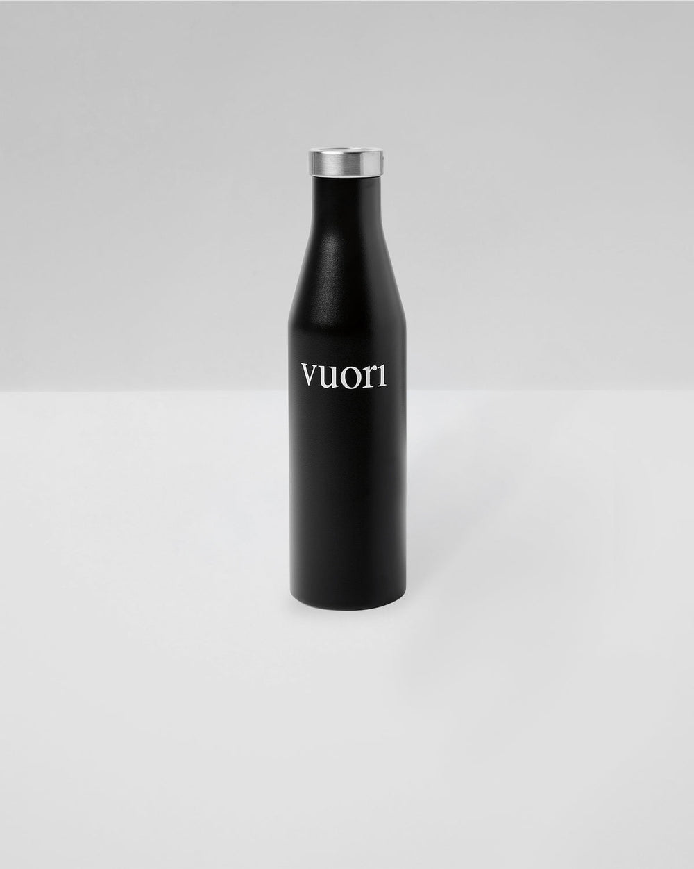 Vuori S6 Wordmark Mizu Water Bottle Black Insulated Bottle