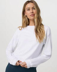 Vuori Halo Modern Crew Women's White Lounge Sweatshirt