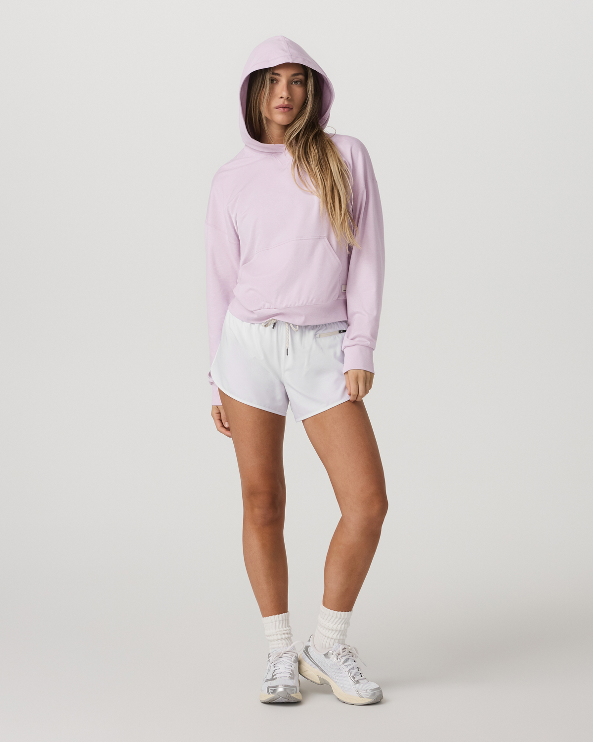 Vuori Women's Halo Modern Pullover Hoodie Lilac Breeze Heather