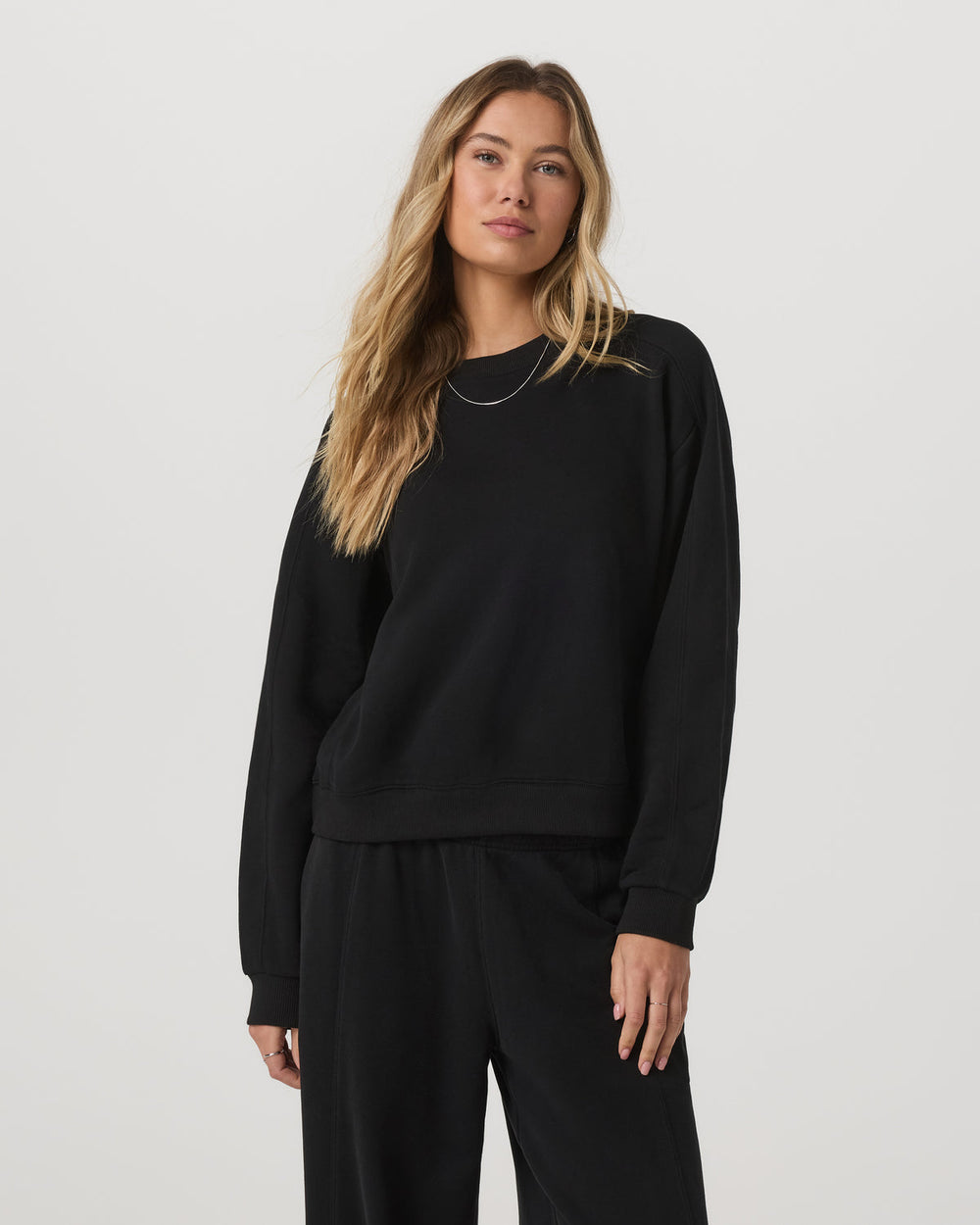Vuori Sedona Seams Crew Women's Black Fleece Sweatshirt