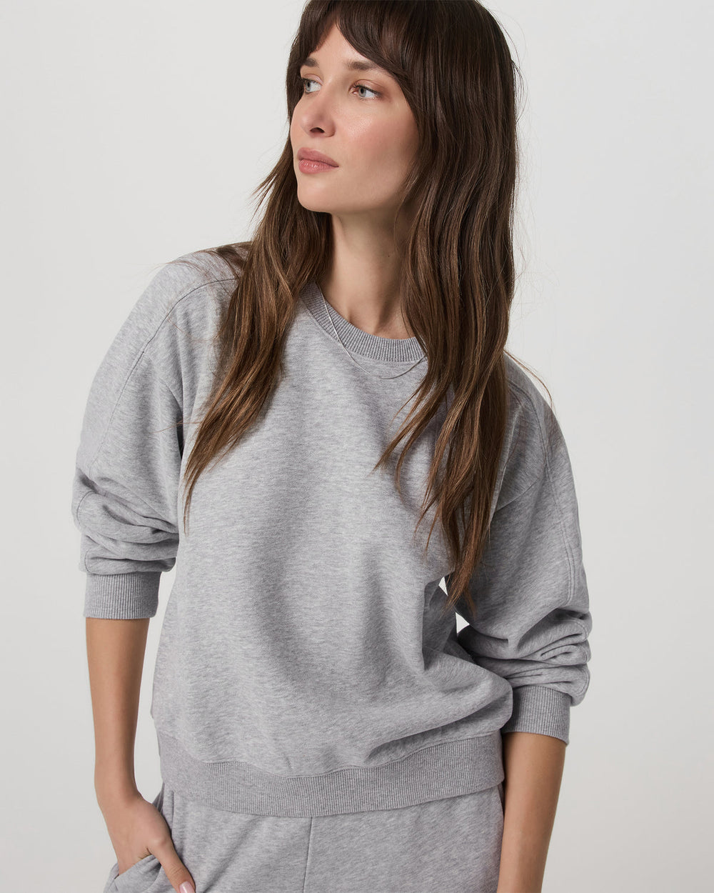 Vuori Sedona Seams Crew Women's Light Heather Grey Sweatshirt