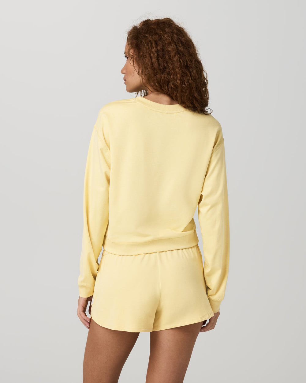 Vuori Halo Modern Crew Lemon Snap Heather Lounge Sweatshirt