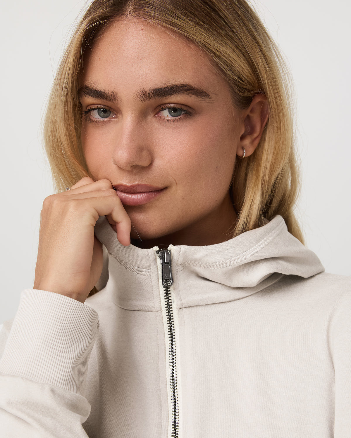 Vuori Halo Full Zip Hoodie Women's Ecru Heather Hoodie