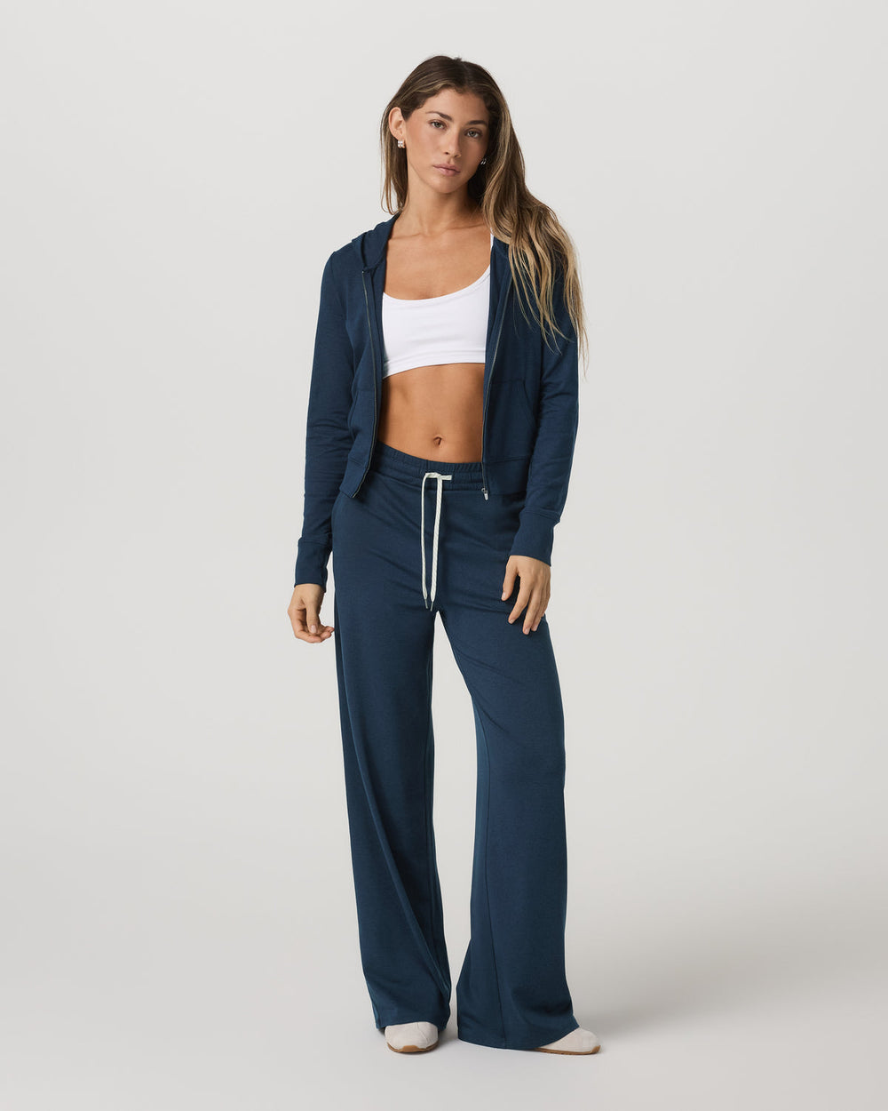 Vuori Women's Halo Mini Full Zip Hoodie Blue Coast Heather