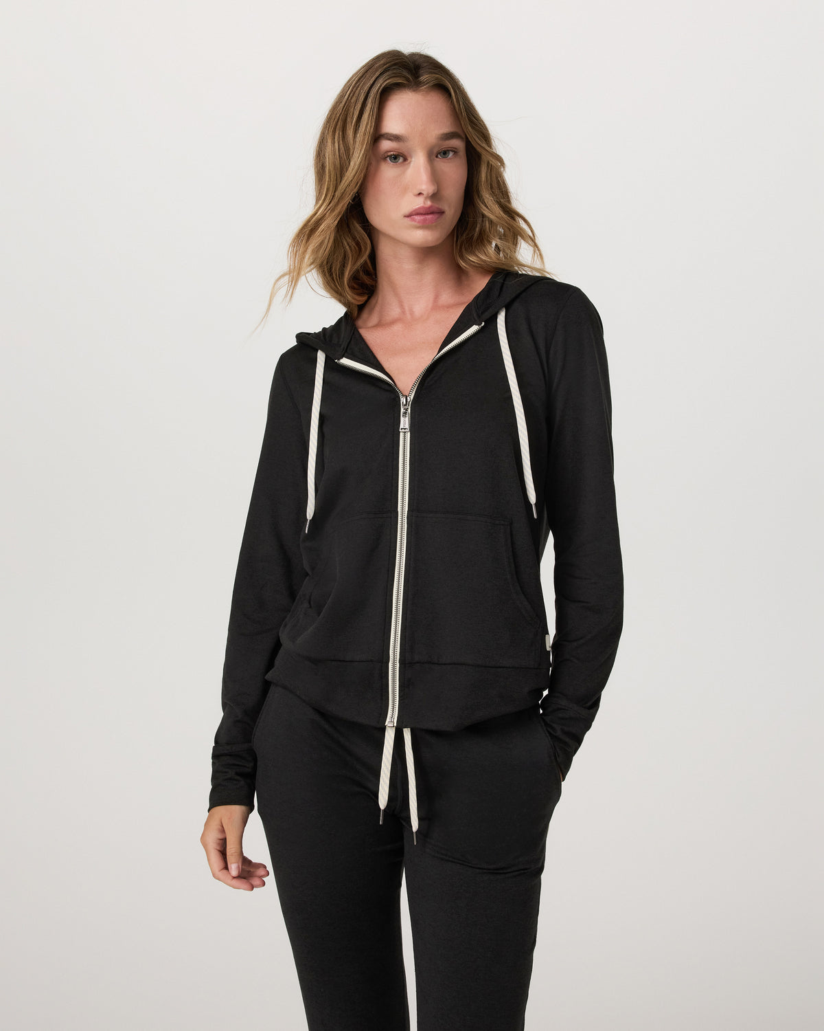 Vuori Halo Performance Hoodie 2.0 Black Heather Hoodie