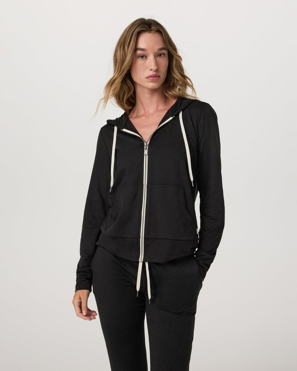 Vuori Halo Performance Hoodie 2.0 Black Heather Hoodie