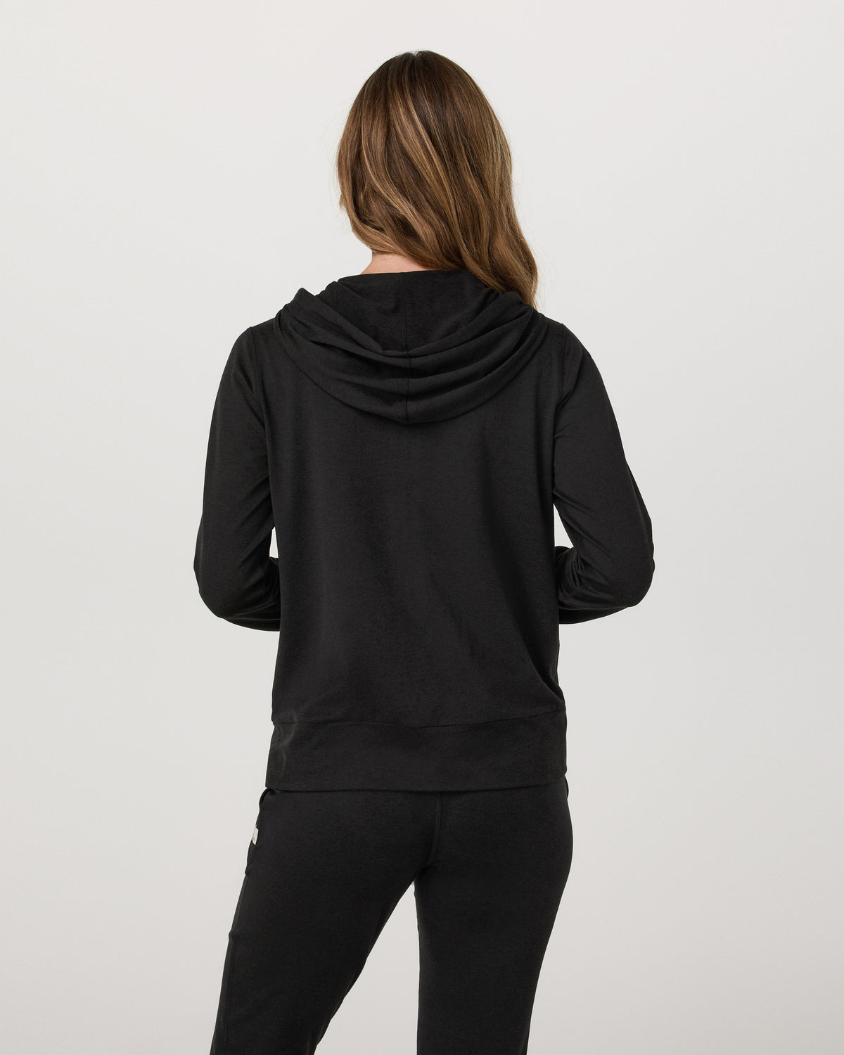 Vuori Halo Performance Hoodie 2.0 Black Heather Hoodie
