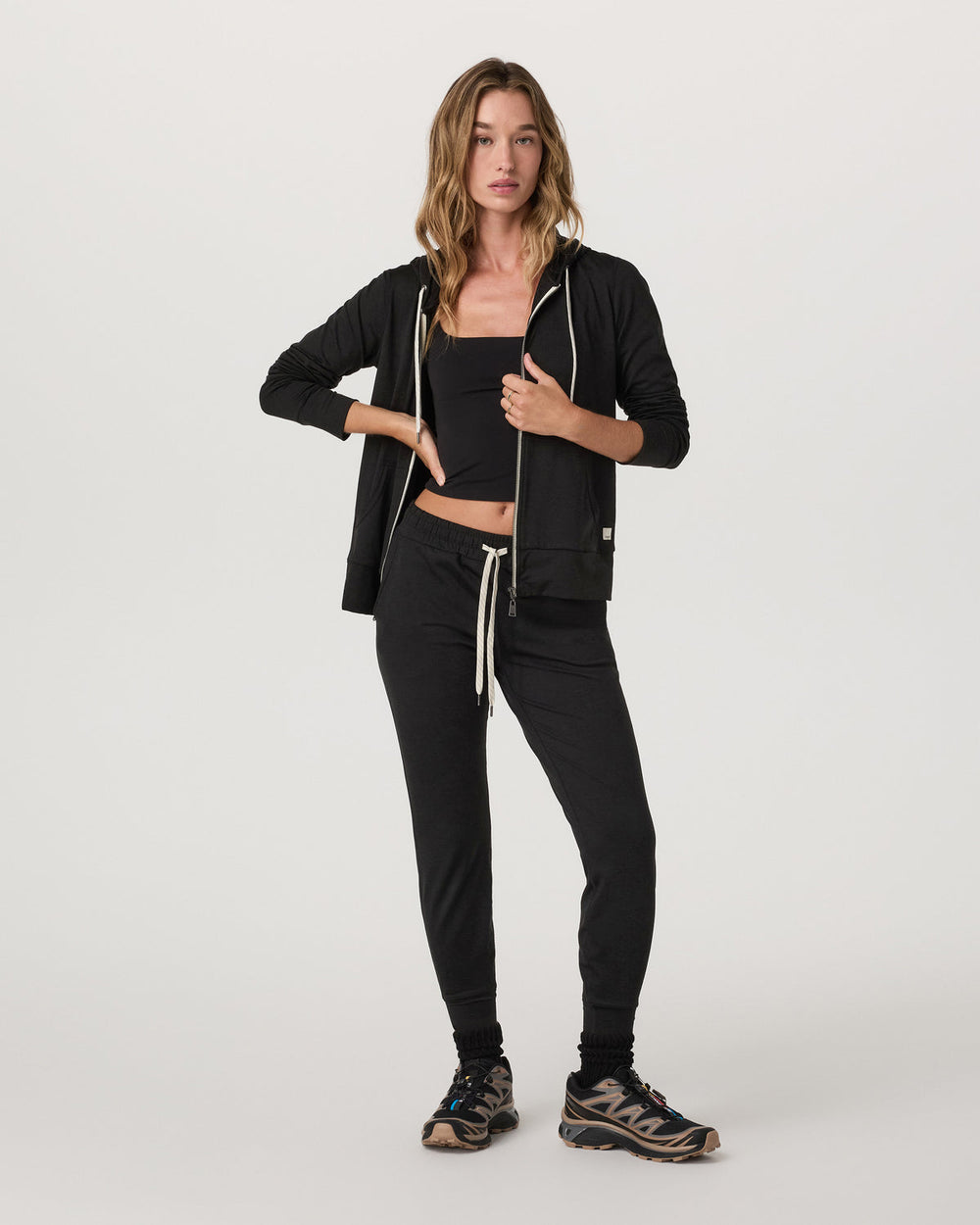 Vuori Halo Performance Hoodie 2.0 Black Heather Hoodie