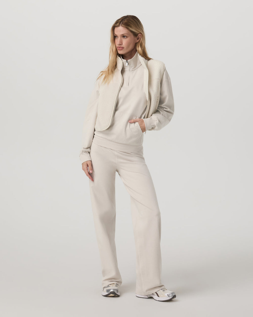 Vuori Granite Half Zip Women's Oatmeal Heather Sweatshirt