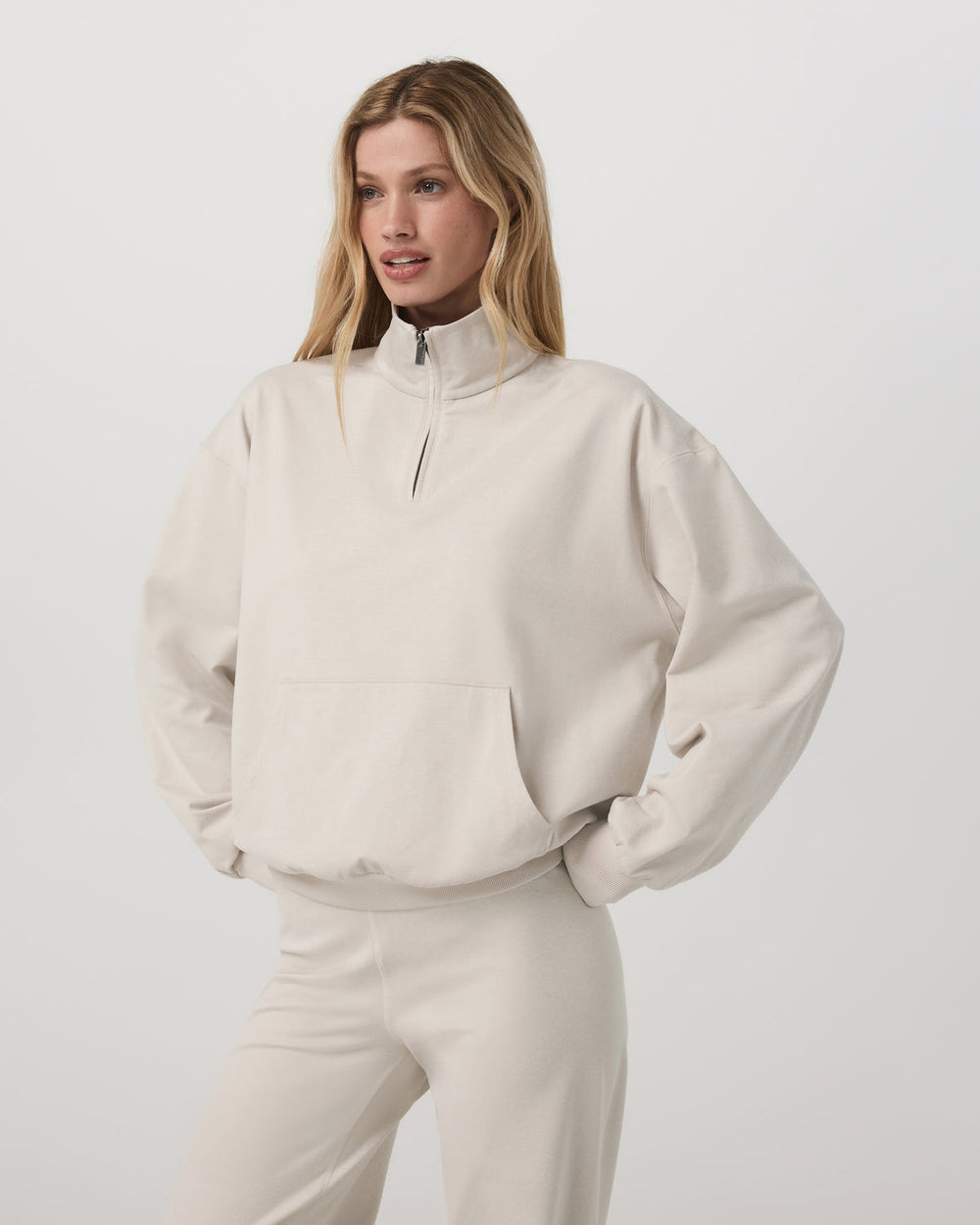 Vuori Granite Half Zip Women's Oatmeal Heather Sweatshirt