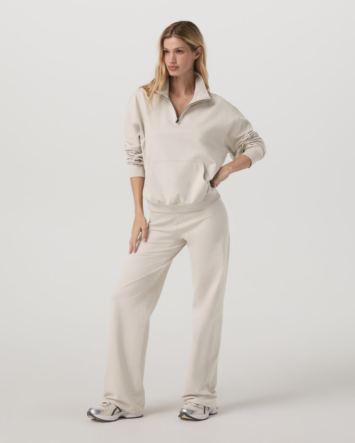 Vuori Granite Half Zip Women's Oatmeal Heather Sweatshirt