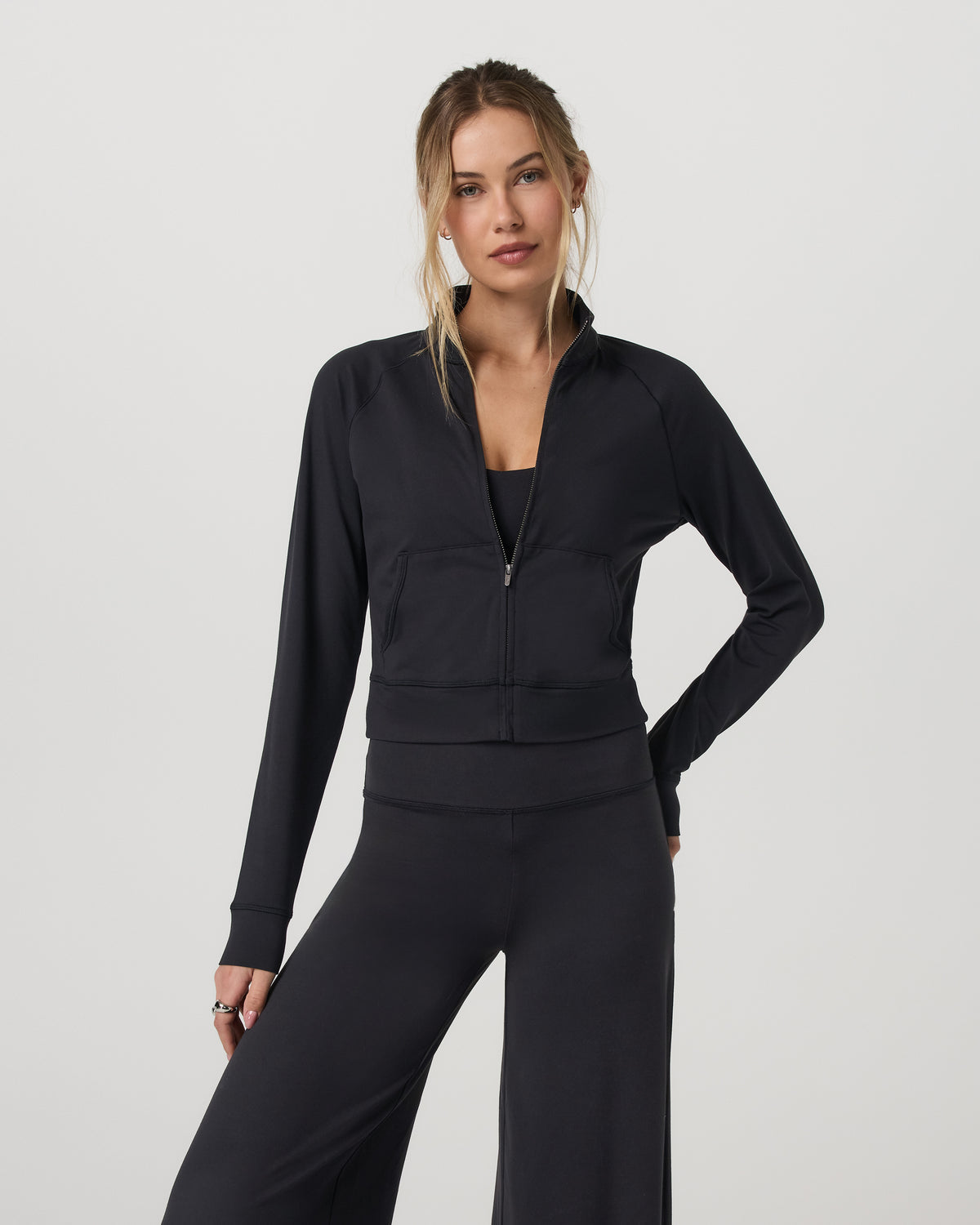 Vuori Halo Mini Track Jacket Women's Solid Black Cropped Zip-Up