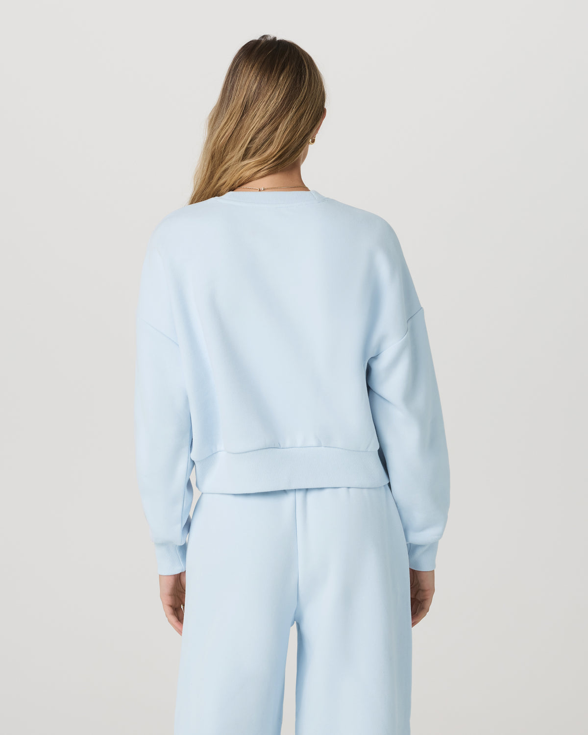 Vuori Restore Mini Crew Soft Sky