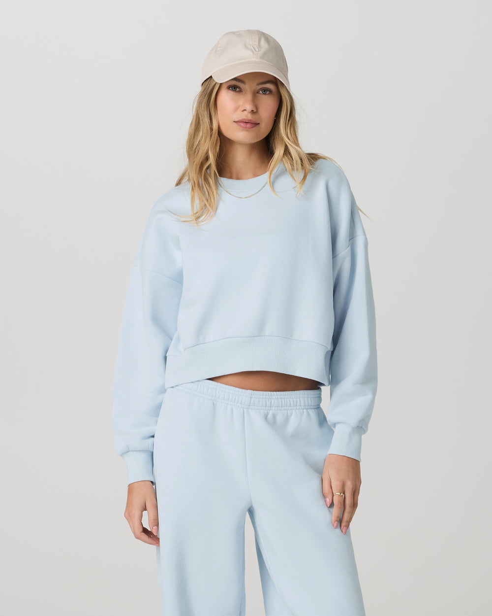 Vuori Restore Mini Crew Soft Sky