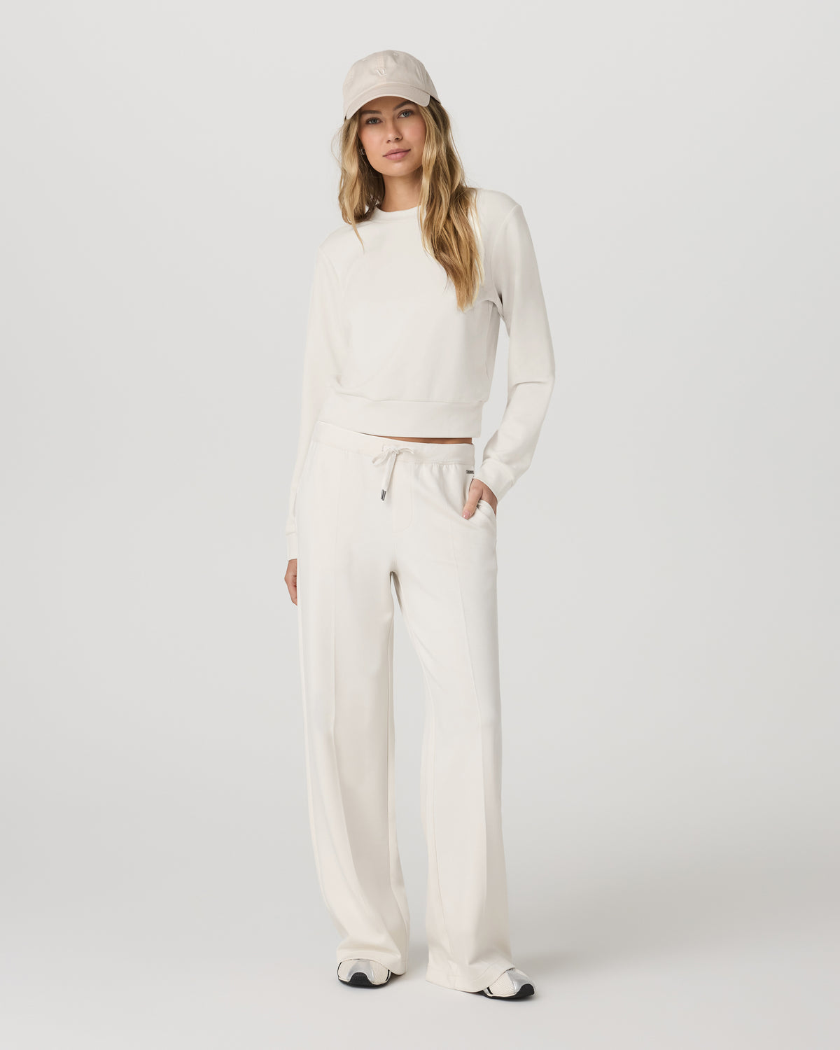Vuori Compose Crew Marshmallow Pullover Fleece Sweatshirt