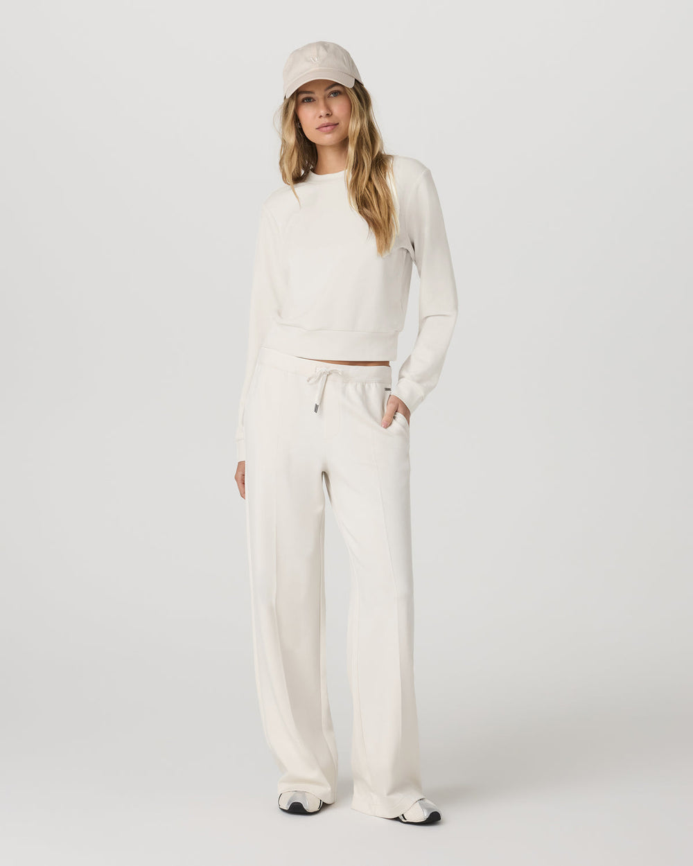 Vuori Compose Crew Marshmallow Pullover Fleece Sweatshirt