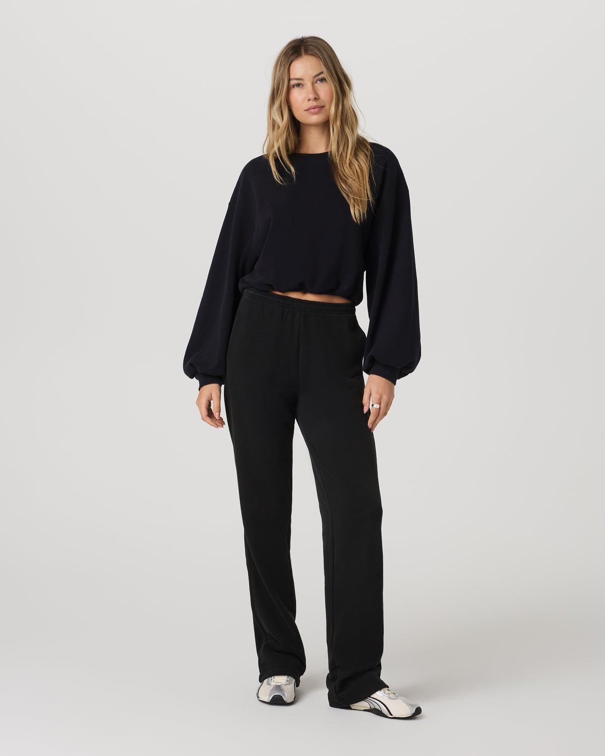 Vuori Sedona Bubble Crew Women's Black Pullover Crewneck