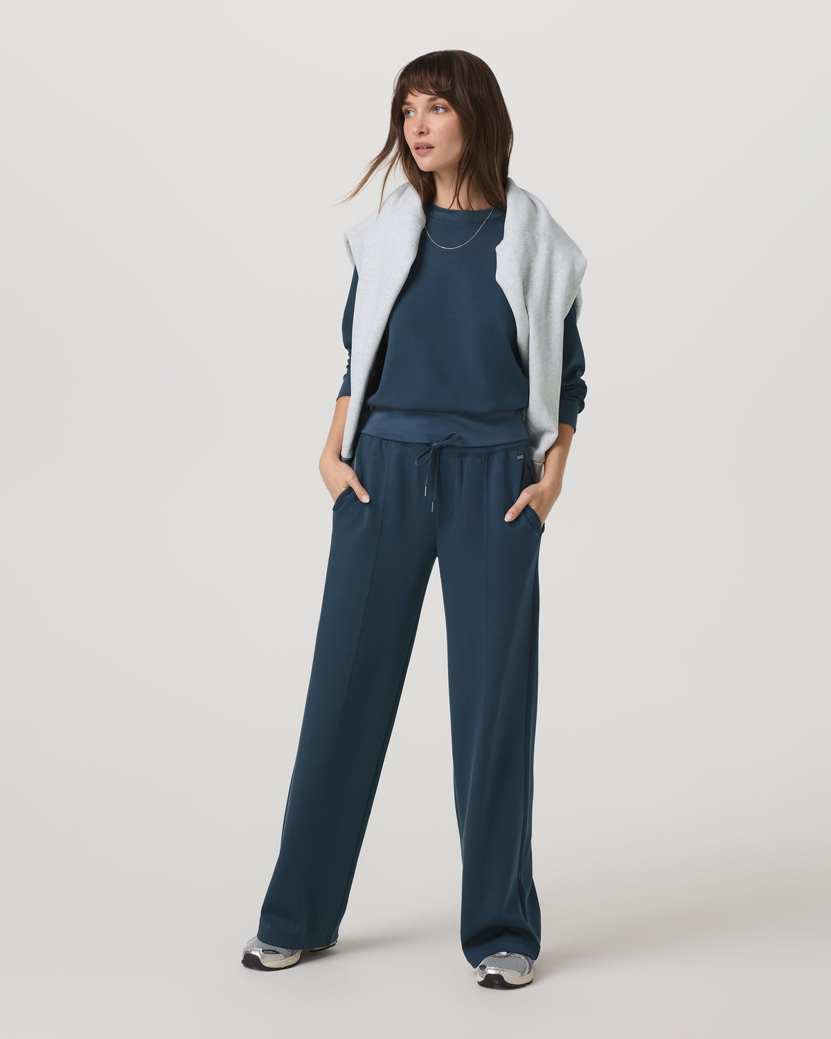 Vuori Compose Crew Ocean Blue Pullover Fleece Sweatshirt